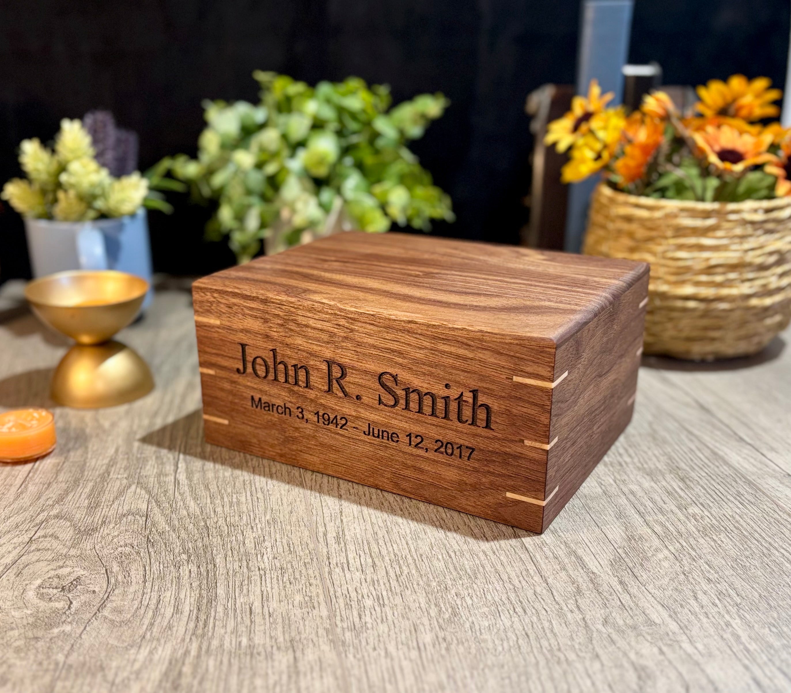 Walnut Urn Solid Top